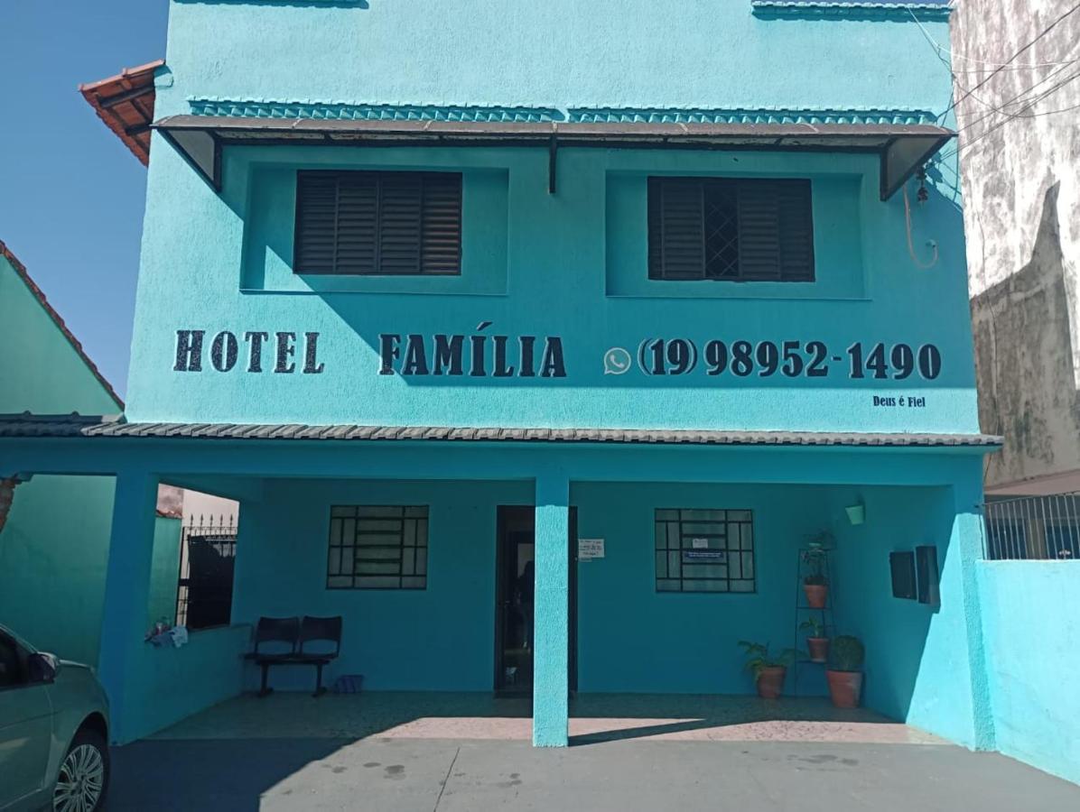 Hotel Familia Porto Ferreira Bagian luar foto